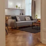 Marienhof 4*