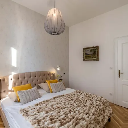 Lägenhetshotell Marienhof Znojmo